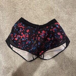 Lululemon hotty hot Shorts